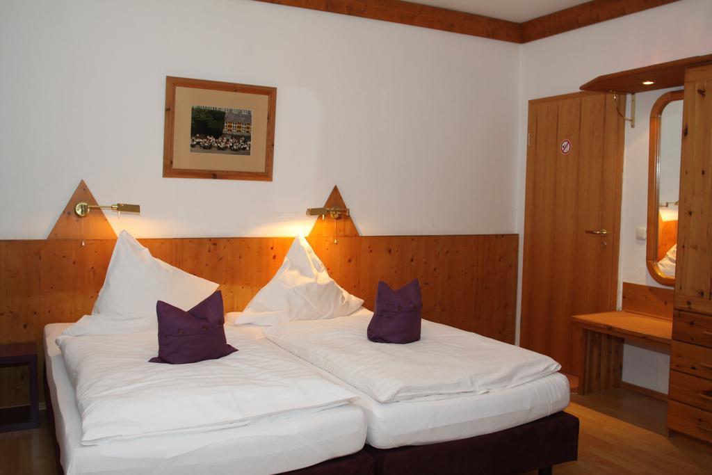 Hotel Die Tanne Goslar Zimmer foto